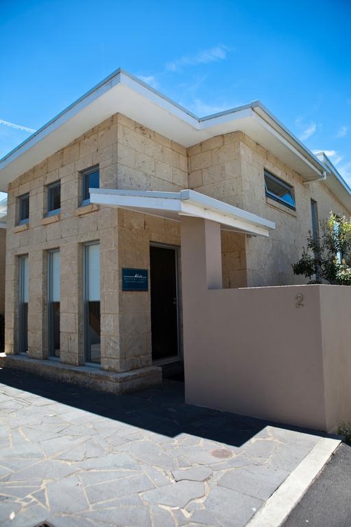 Battery Cove Beach Front Apartment Порт-Фейри Экстерьер фото
